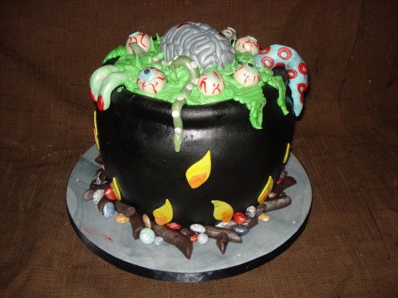 Free halloween cauldron cake images for facebook,whatsapp,instagram